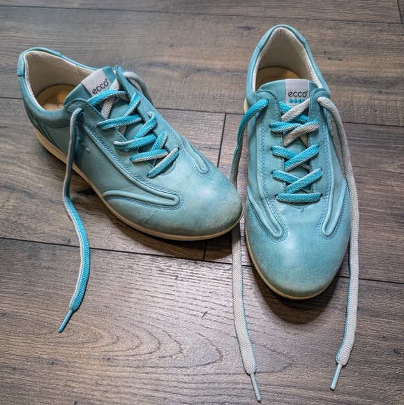ECCO Blue Golf Shoes Size 39 Or US